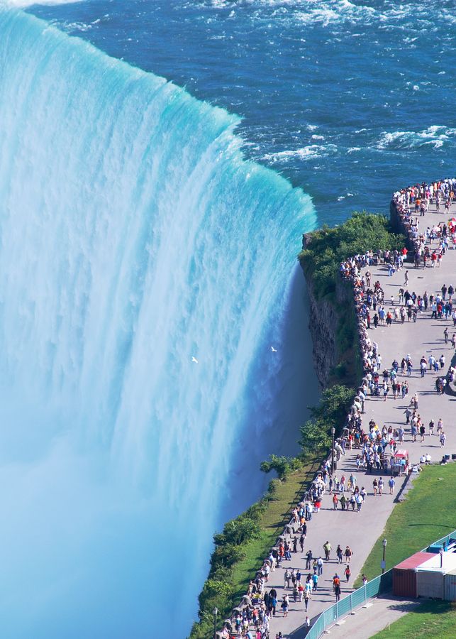39-Niagarafalls_edge