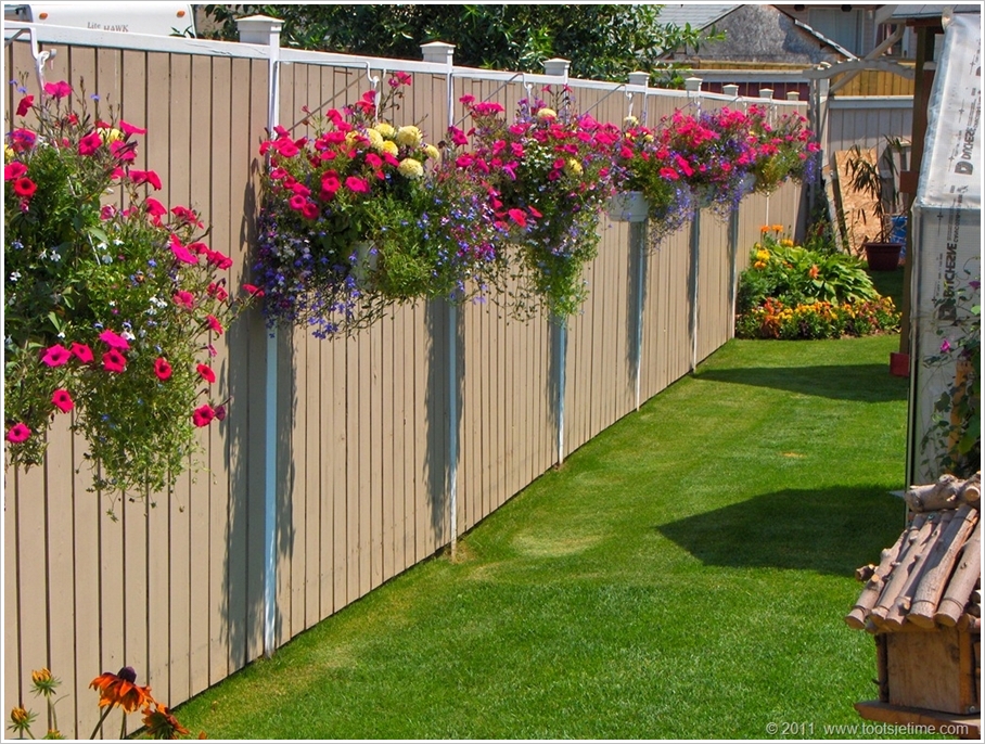 10 Fantastic Fence Planter Ideas for Your Garden | Architecture ...