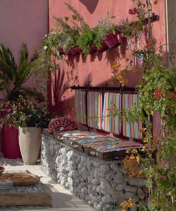 26 Fabulous Garden Decorating Ideas with Rocks and Stones