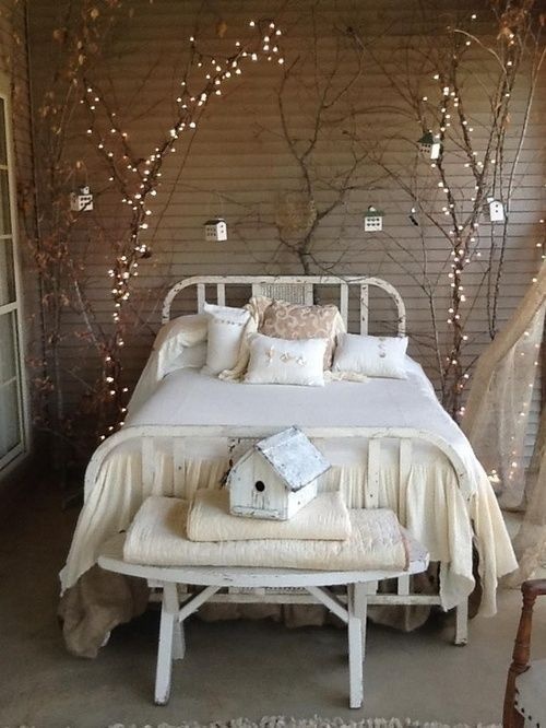 AD-Amazingly-Pretty-Ways-To-Use-String-Lights-7