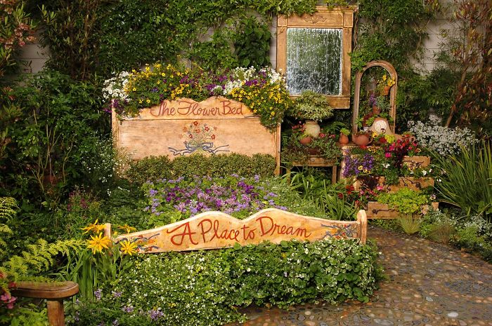 AD-Recycled-Furniture-Garden-11