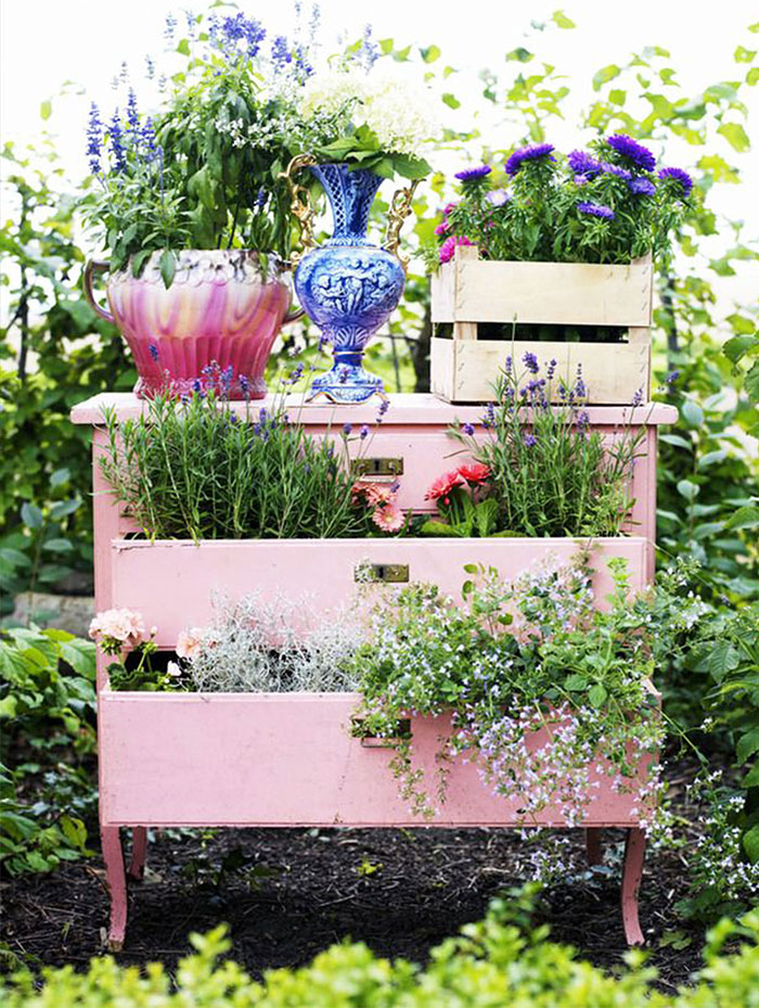 AD-Recycled-Furniture-Garden-3