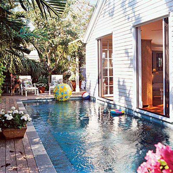 25+ Fabulous Small Backyard Designs with Swimming Pool ...