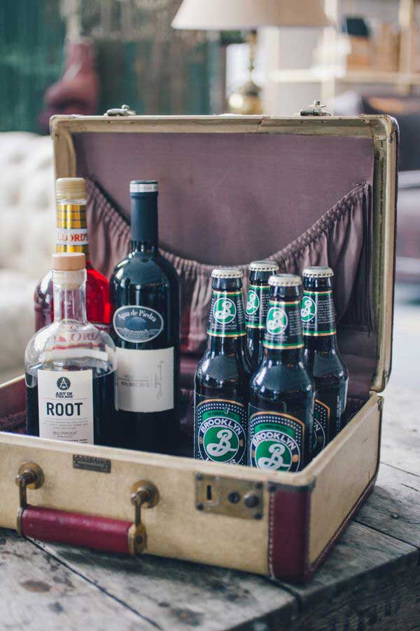 AD-Old-Suitcases-Decor-11