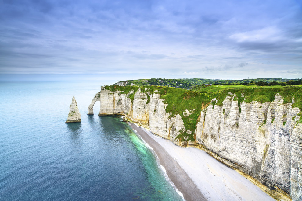 AD-Reasons-To-Never-Visit-France-16