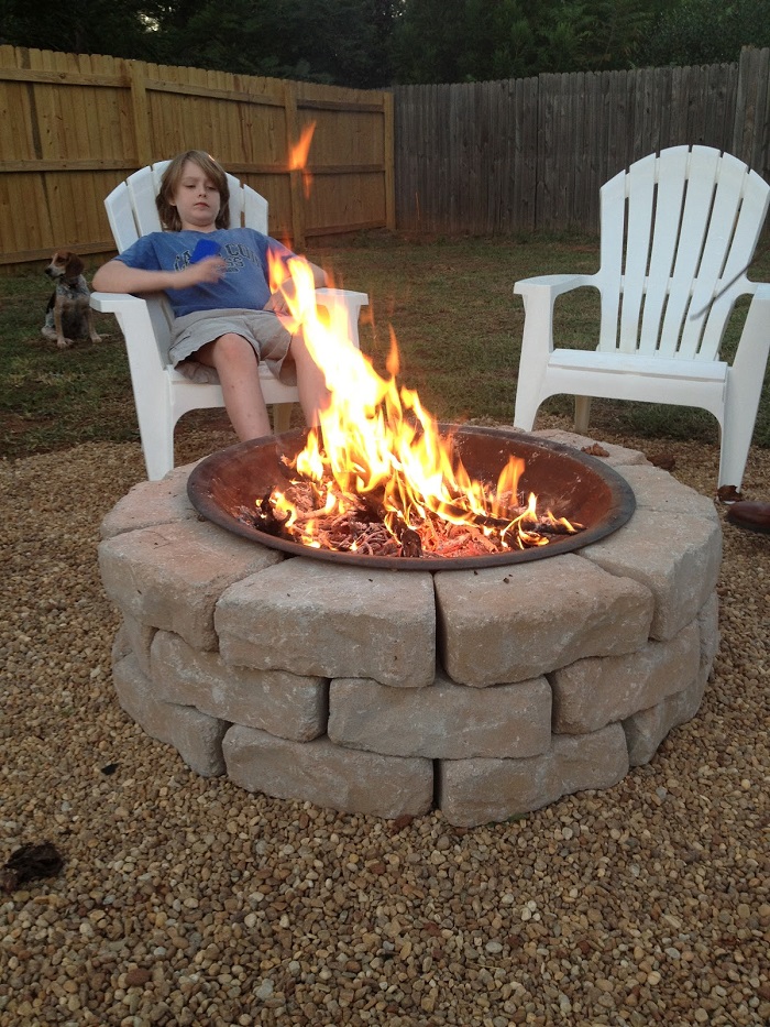 35+ DIY Fire Pit Tutorials: Stay Warm And Cozy ...