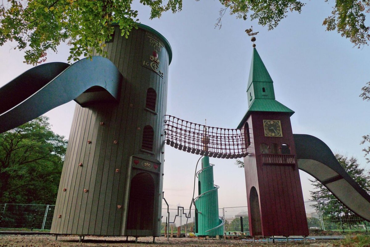 AD-The-World's-Coolest-Playgrounds-16