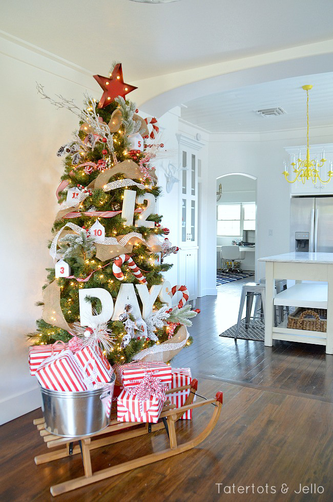 AD-Christmas-Tree-Ideas-For-An-Unforgettable-Holiday-28