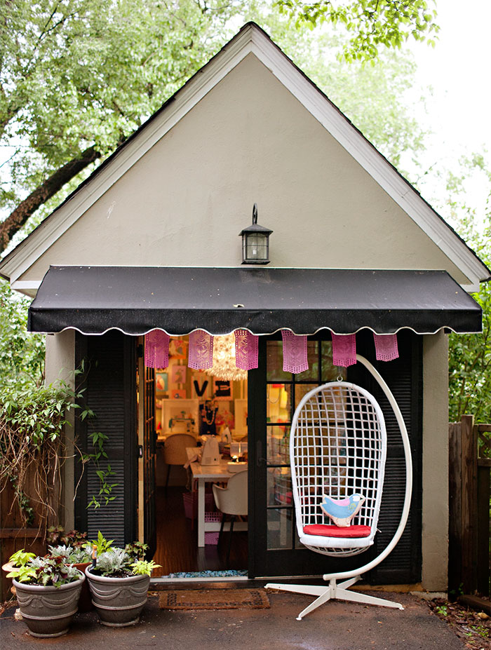 Women Are Creating She-Sheds, A Female Alternative To Man Caves (55 Pics)