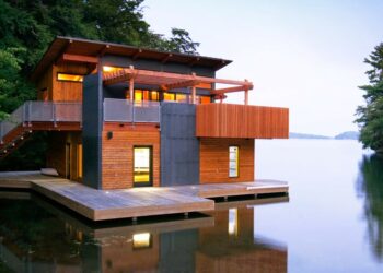 Floating Homes That Will Make You Want To Live On Water