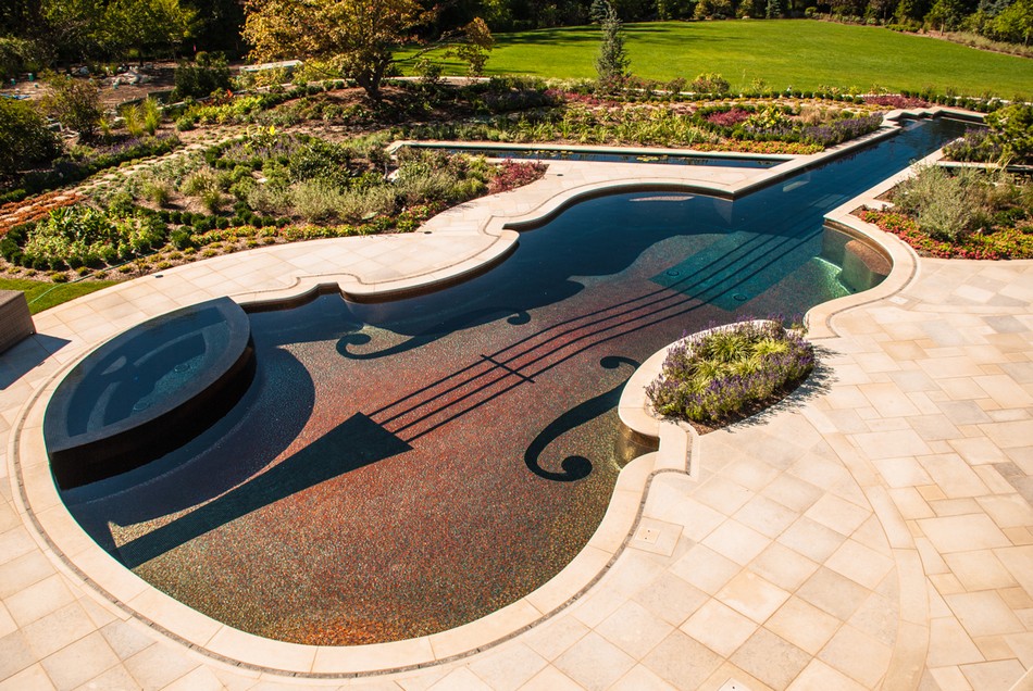 Dazzling Swimming Pool Replica Of An 18th-Century Stradivarius Violin
