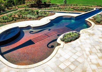 Dazzling Swimming Pool Replica Of An 18th Century Stradivarius Violin