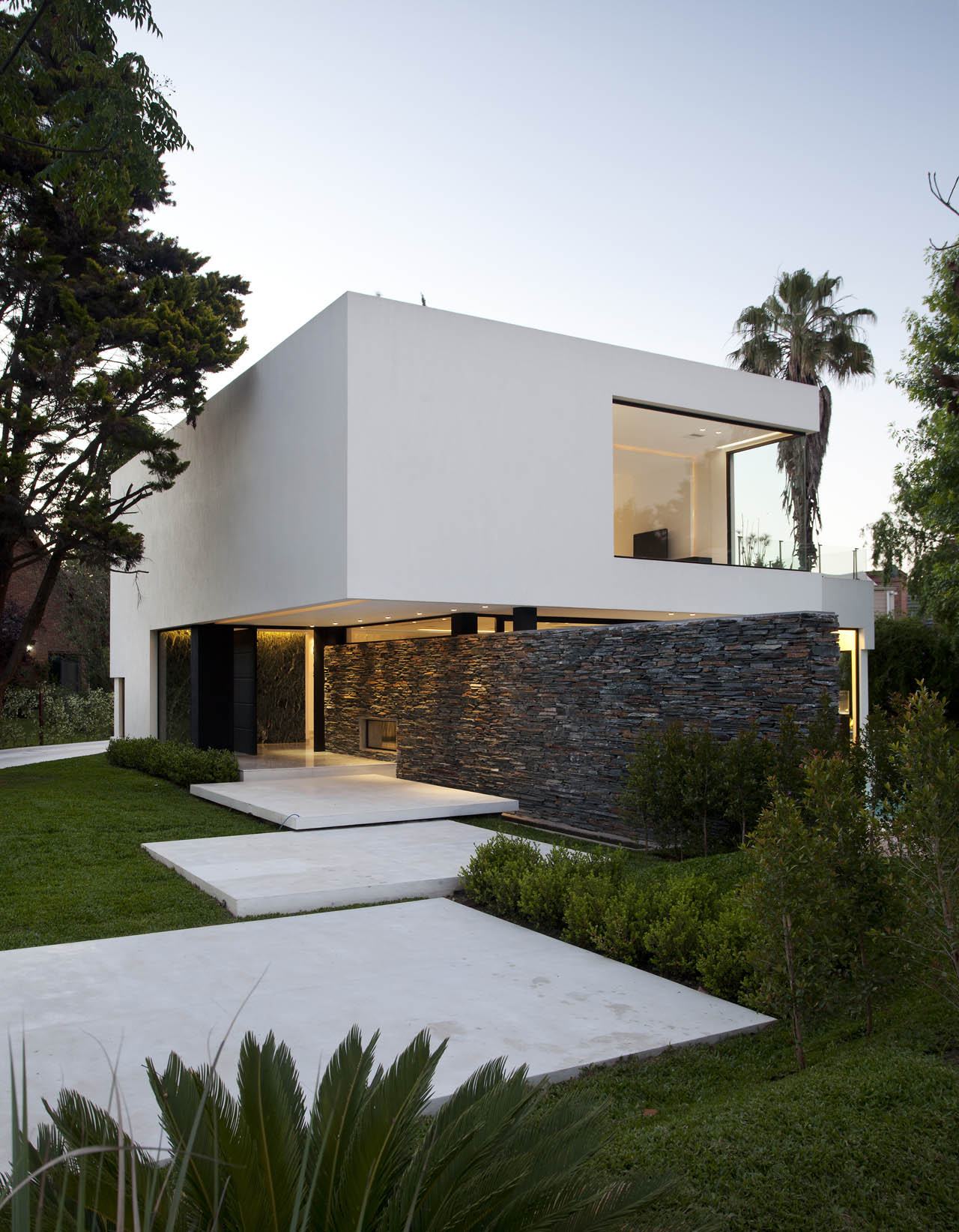 Carrara-House-01