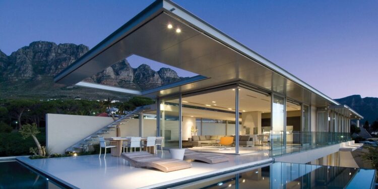 First Crescent Stunning Vacation House In South Africa By SAOTA