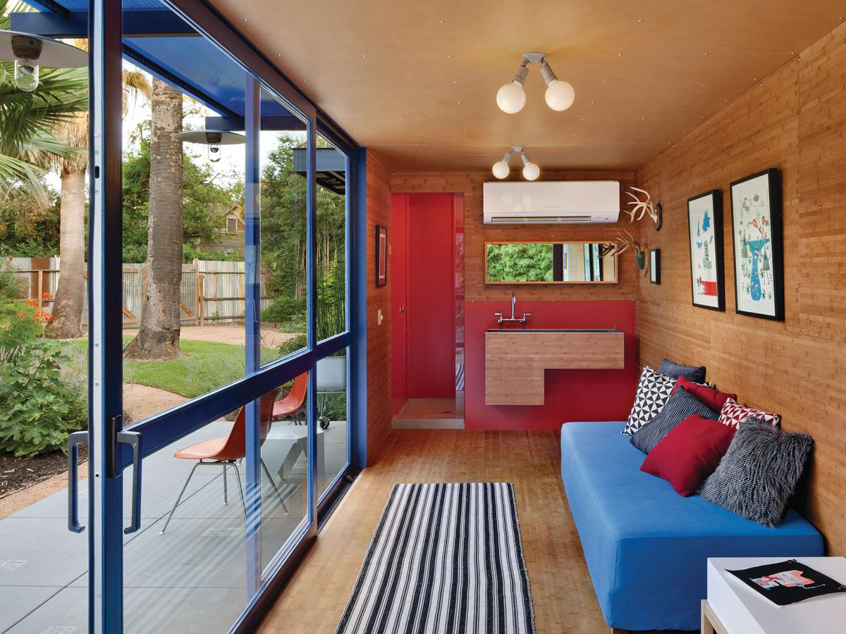 Shipping-Container-Guest-House-04