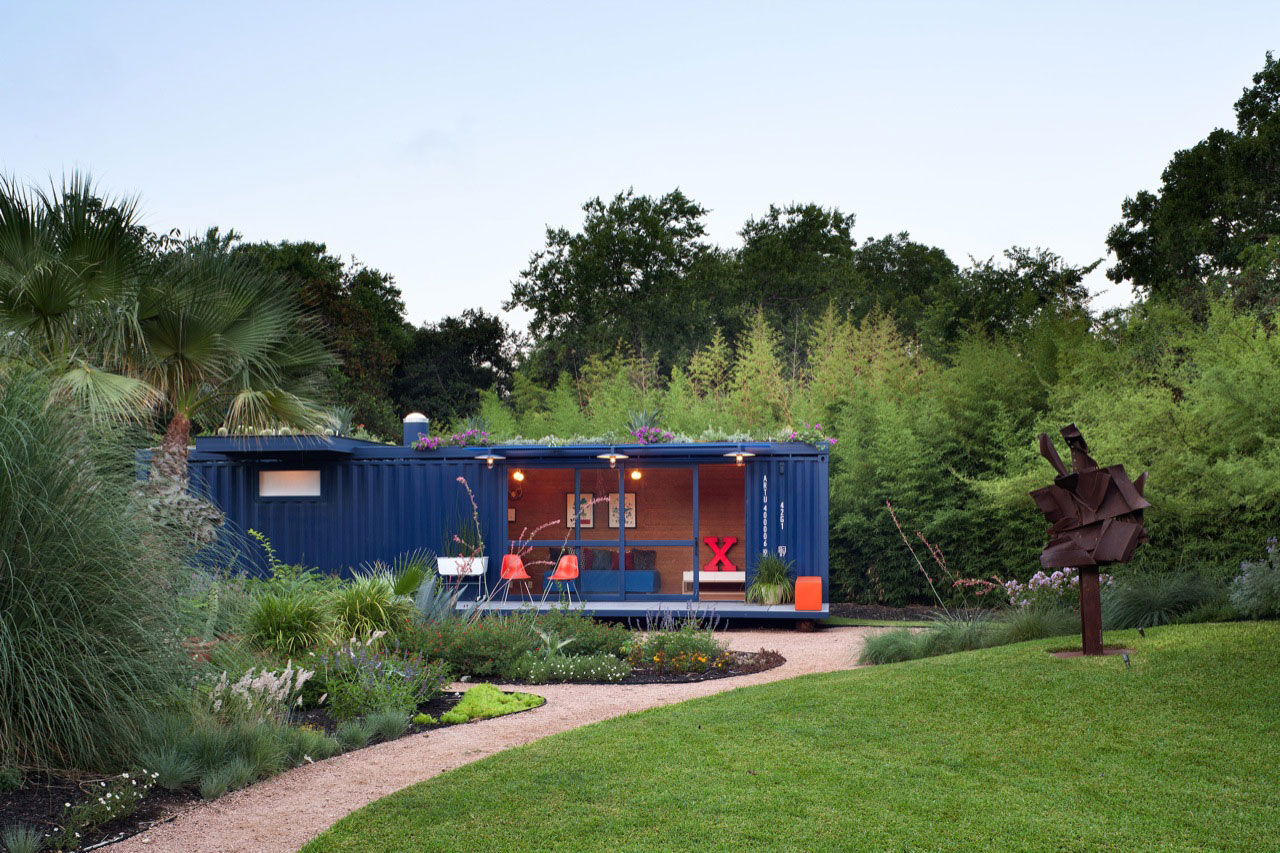Shipping-Container-Guest-House-11