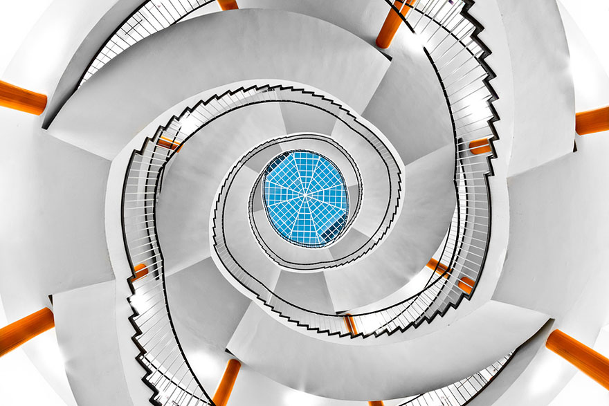 spiral-stairs-3