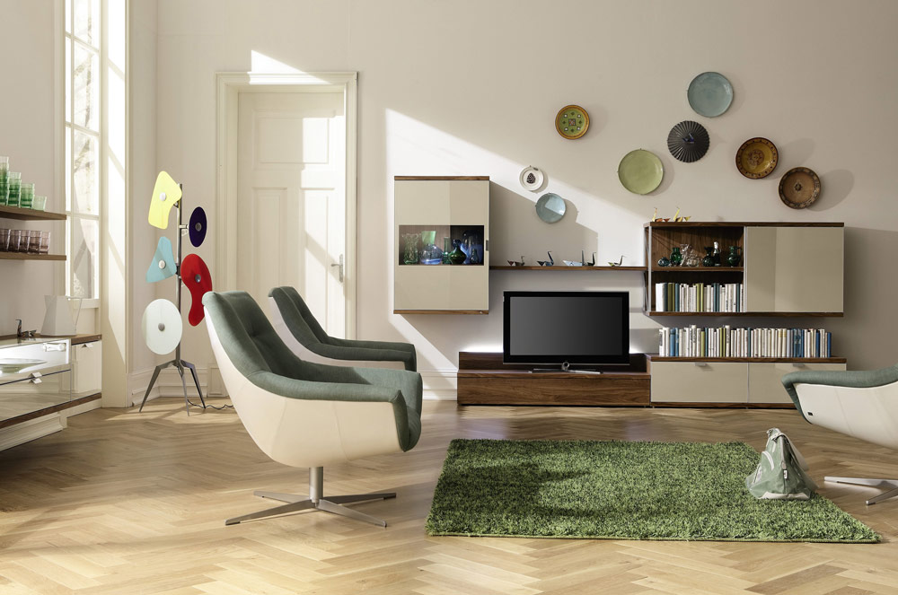 3-geometrical-art-enlivens-living-room