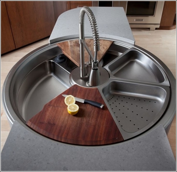 Rotating Sink With Chopping Board And Colander