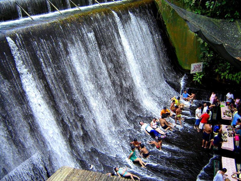 Waterfalls-Restaurant-Philippines-2