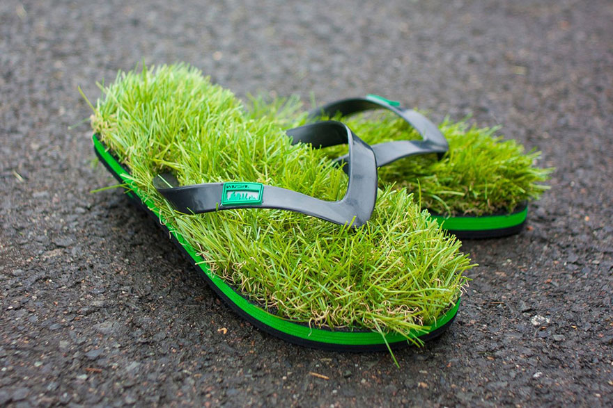 Grass Flip-Flops