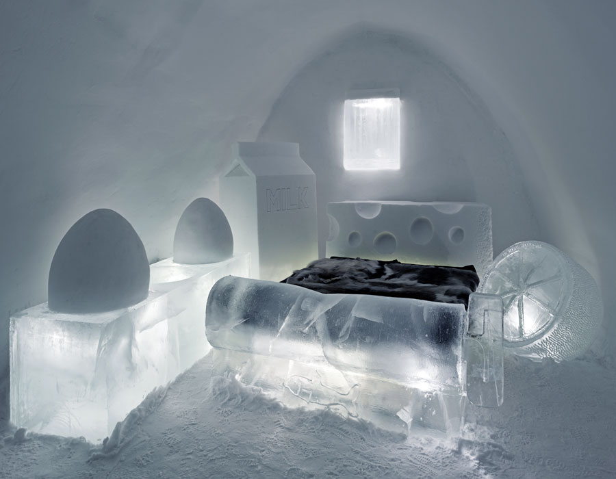 11-ice-bedroom-romania