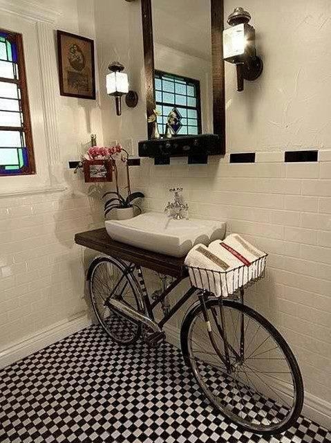 Bike Themed Small Bathroom Décor