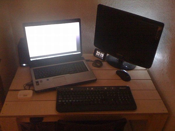 16-simple-diy-desk-and-cheap
