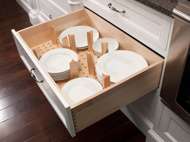 24-Mullet-Cabinetry-Kitchen-Drawer-Plate-Dividers