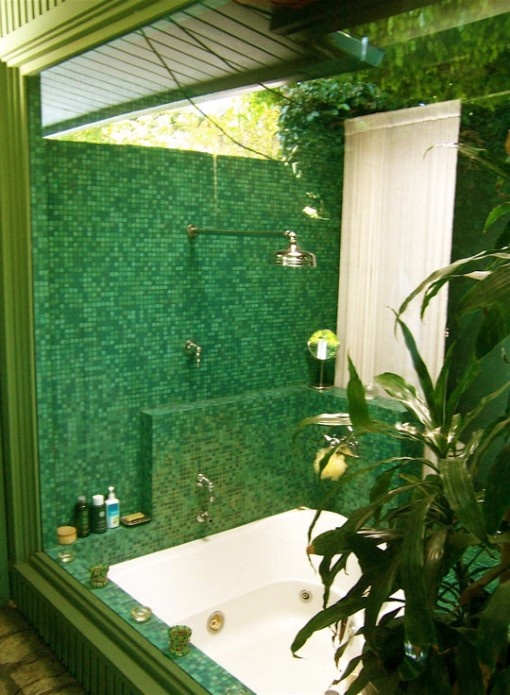 Natural Green Tile Décor