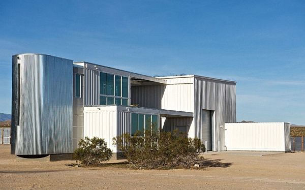 59-First-Shipping-Container-House-in-Mojave-Desert