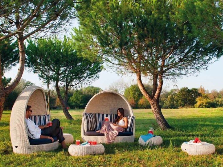 7-igloo-shaped-garden-sofa