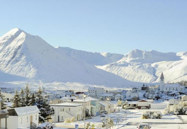 AD-Most-Picturesque-Winter-Towns-From-Around-The-World-16