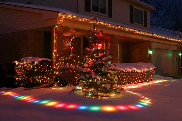 Outdoor-Christmas-Lighting-Decorations-5