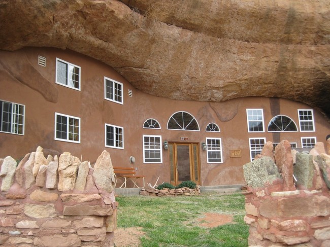 Cave Palace Ranch - Utah
