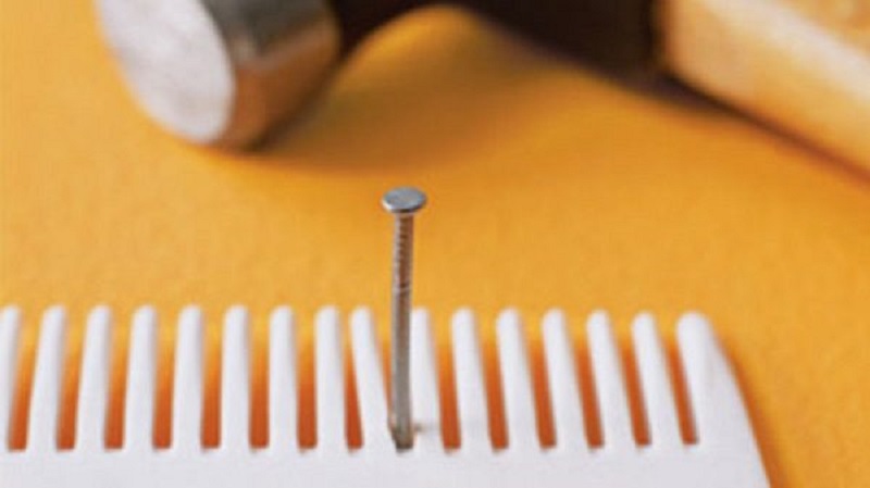 Want To Keep A Nail Or Screw Straight? Just Use A Toothed Comb. Easy!