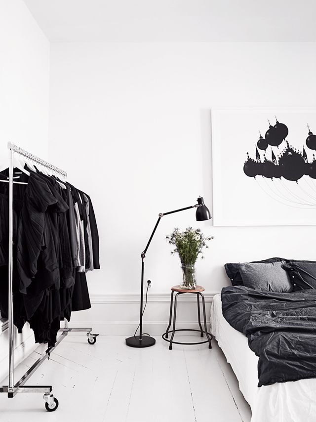 black-white-bedroom-inspired-picture
