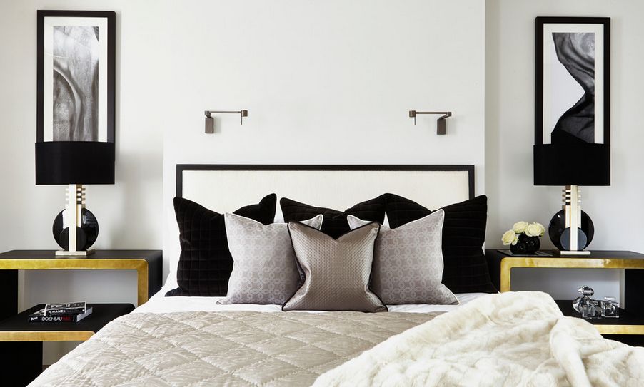 golden-and-silver-accents-for-black-and-white-bedroom