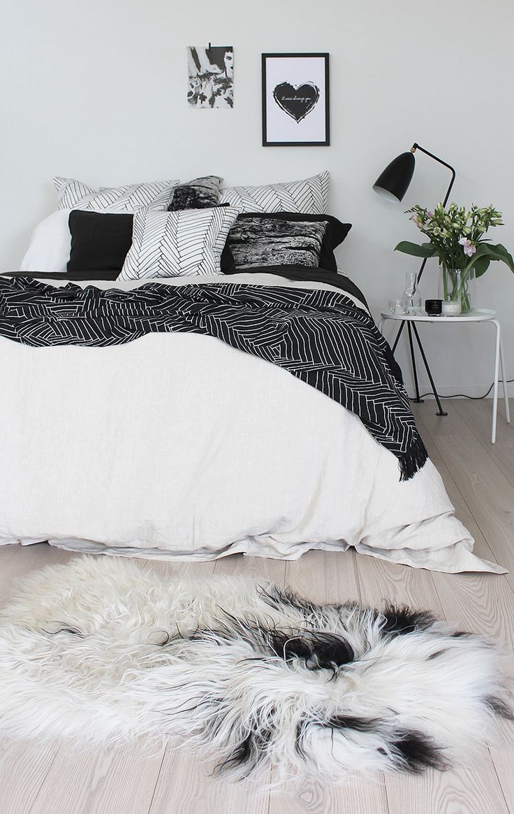 Swedish-bedroom-with-modern-bedding