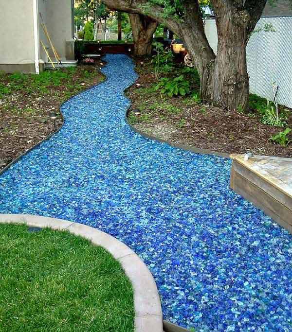 Colored Glass Mulching Can Spruce Up Your Yard: