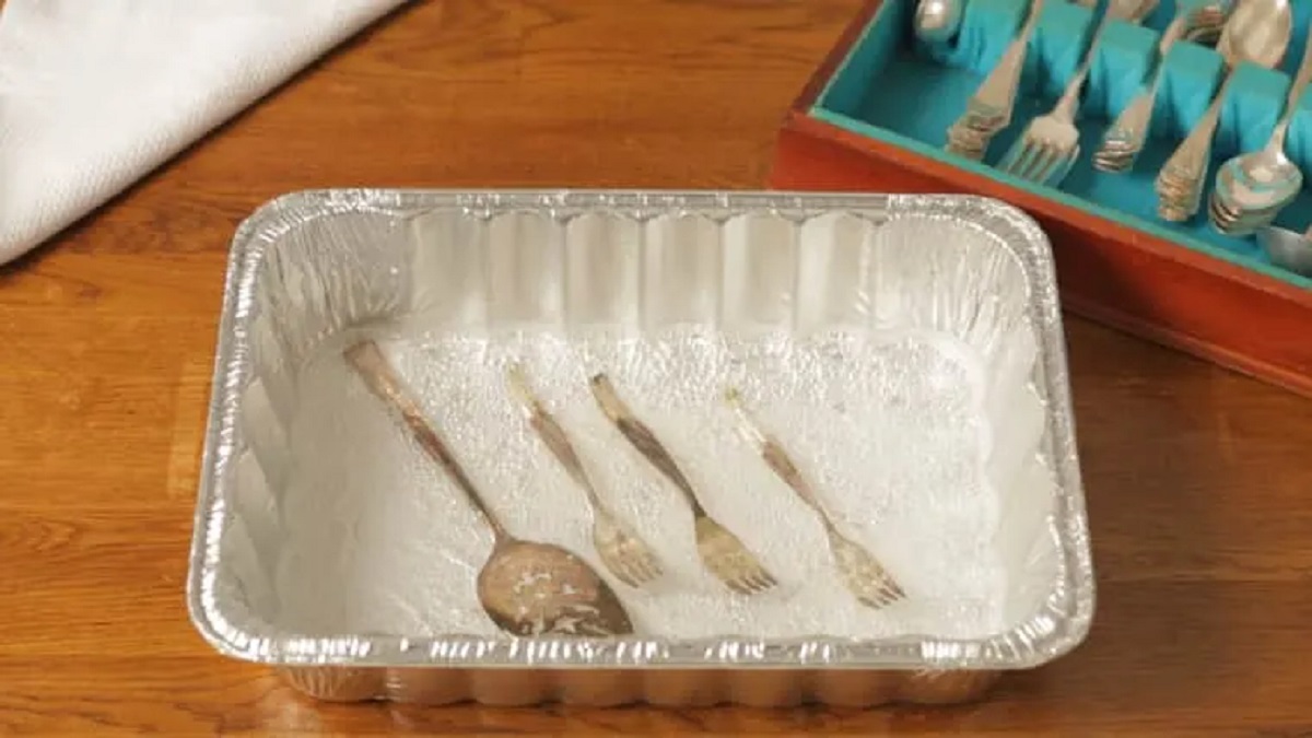Clean Your Silver With Aluminum Foil