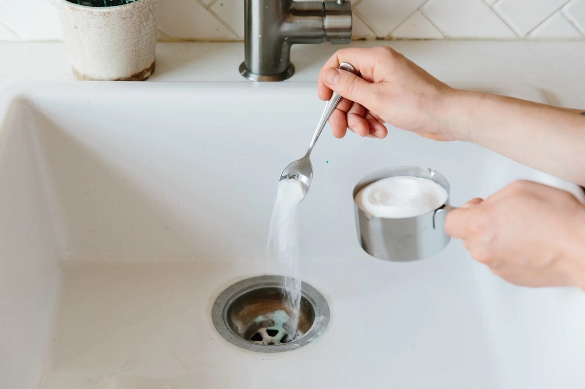 Banish Sink Odors With Baking Soda And Lemon Juice