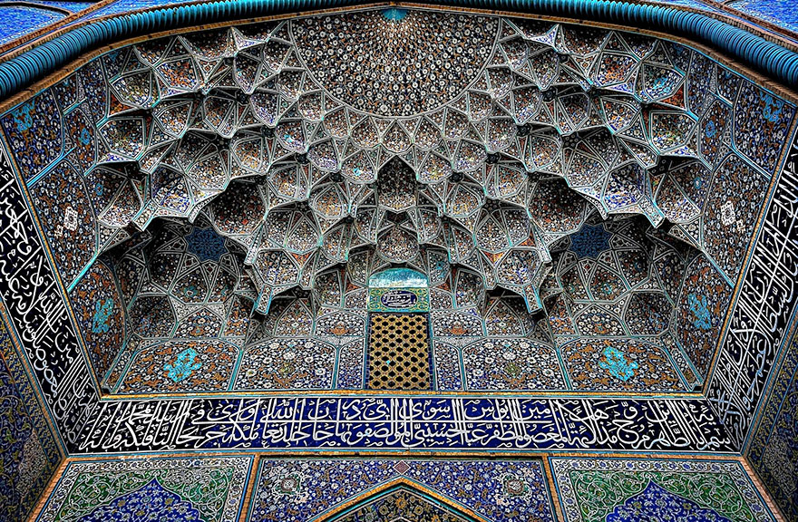 AD-Beautiful-Masjid-Mosque-Ceiling-5