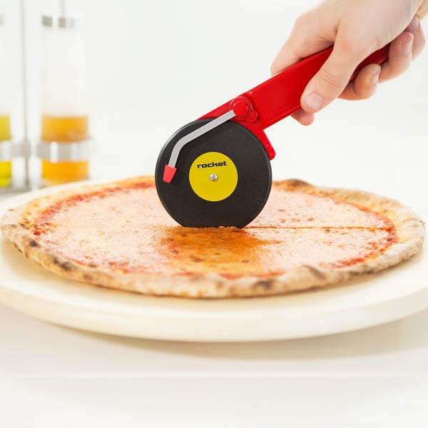 Rocket Top Spin Pizza Cutter