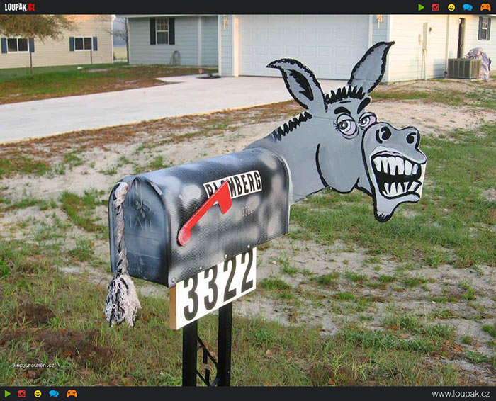 AD-America's-Funniest-Mailboxes-13