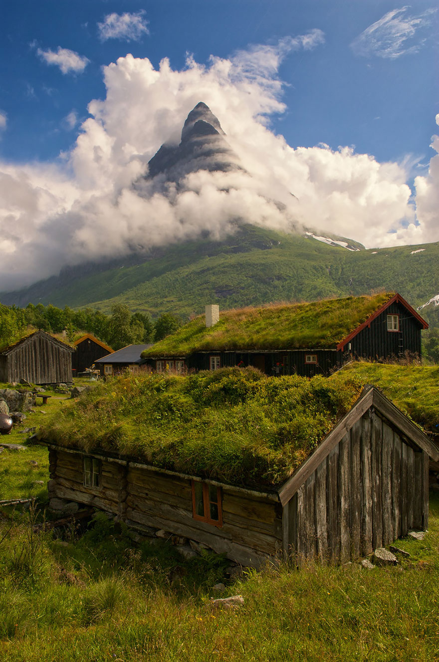 AD-Fairy-Tale-Viking-Architecture-Norway-03