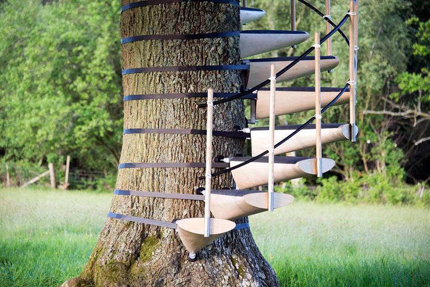 AD-Spiral-Staircases-Can-Strap-On-To-Any-Tree-09