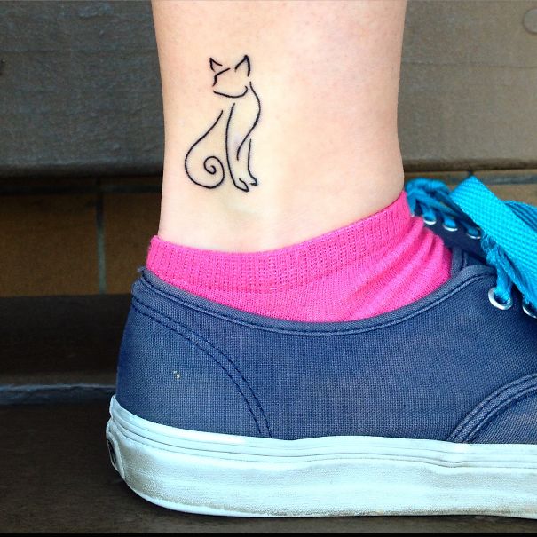 AD-Minimalistic-Cat-Tattoos-82