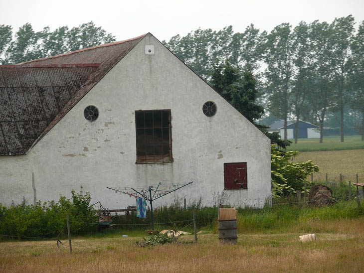 AD-Strange-Houses-With-Human-Faces-14