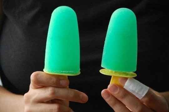 Make drip-free ice pops at home by adding gelatin to the mix.